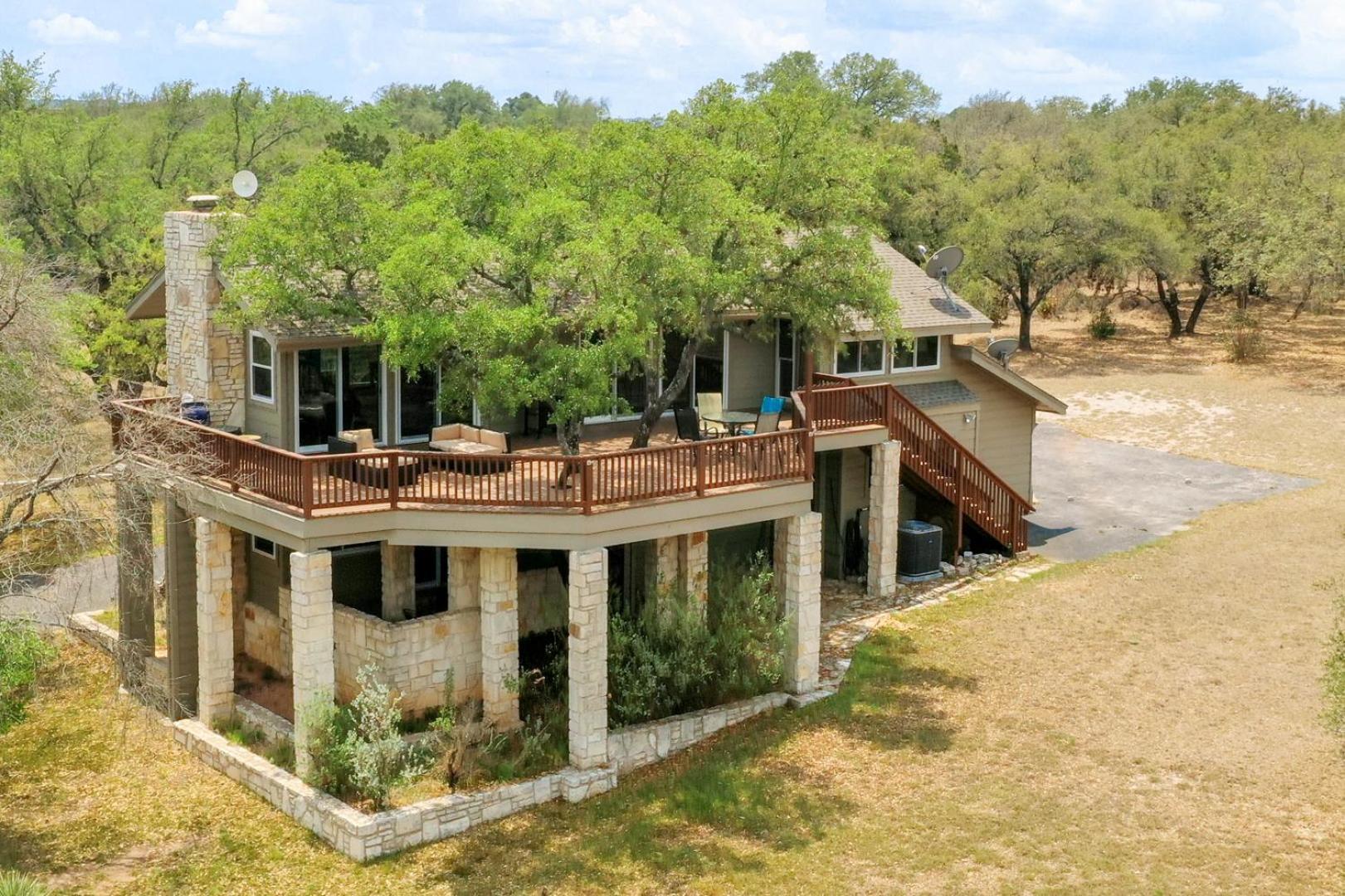 Wine Country Retreat - With A Lake View! Spicewood ภายนอก รูปภาพ